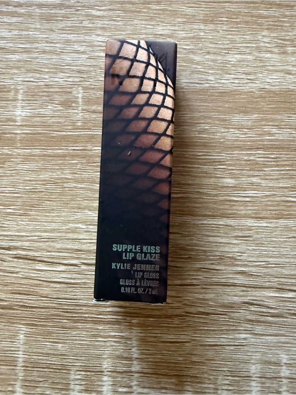 Kylie Jenner Supple Kiss Lip Glaze Lip Gloss